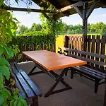 Сasa de vacaciones Prosportówek - - Dom Bliźniak Nad Jeziorem Z Dużym Ogrodem