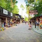 Сasa de vacaciones Prosportówek - - Dom Bliźniak Nad Jeziorem Z Dużym Ogrodem