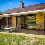 Prosportówek - - Dom Bliźniak Nad Jeziorem Z Dużym Ogrodem Сasa de vacaciones *