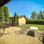 Сasa de vacaciones Prosportówek - - Dom Bliźniak Nad Jeziorem Z Dużym Ogrodem Powidz (Slupca)