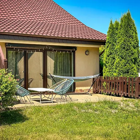 Сasa de vacaciones Prosportówek - - Dom Bliźniak Nad Jeziorem Z Dużym Ogrodem