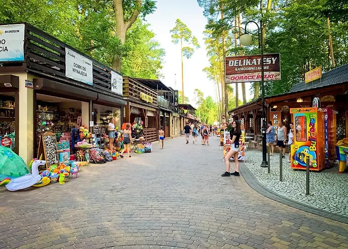 Hébergement de vacances Prosportowek - - Dom Blizniak Nad Jeziorem Z Duzym Ogrodem