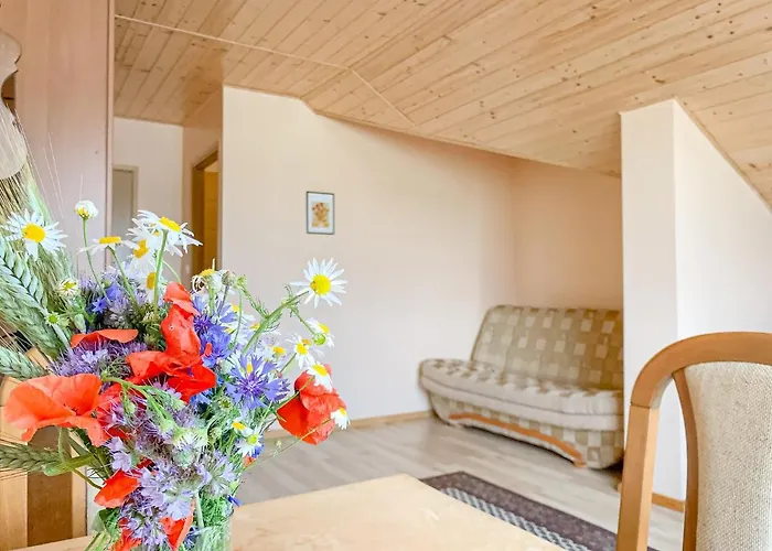 Hébergement de vacances Prosportowek - - Dom Blizniak Nad Jeziorem Z Duzym Ogrodem *