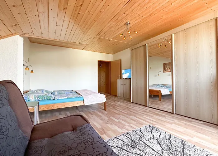 Prosportowek - - Dom Blizniak Nad Jeziorem Z Duzym Ogrodem Hébergement de vacances *