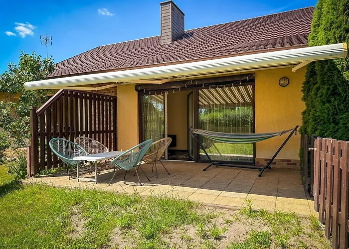 Prosportowek - - Dom Blizniak Nad Jeziorem Z Duzym Ogrodem Hébergement de vacances *